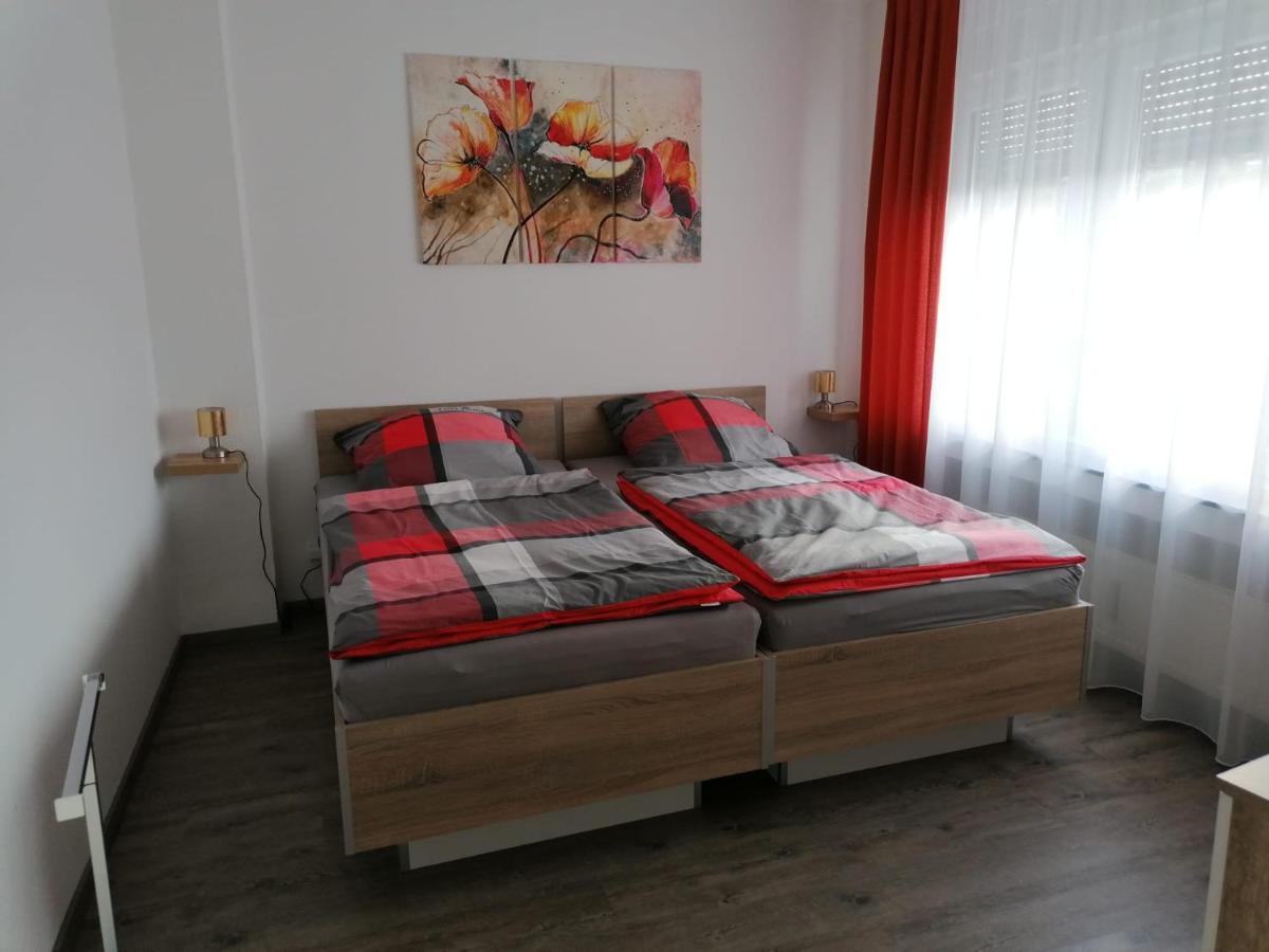 Ferienwohnung In Der Marktstrasse Mayen Bagian luar foto